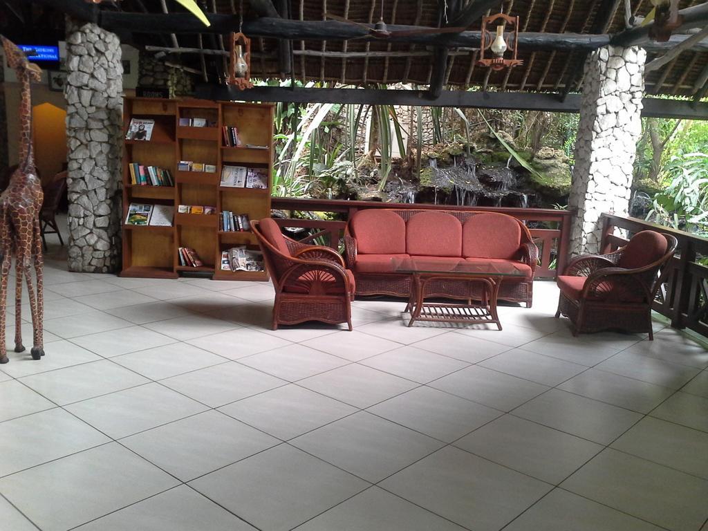 Bamburi Beach Hotel Exteriör bild