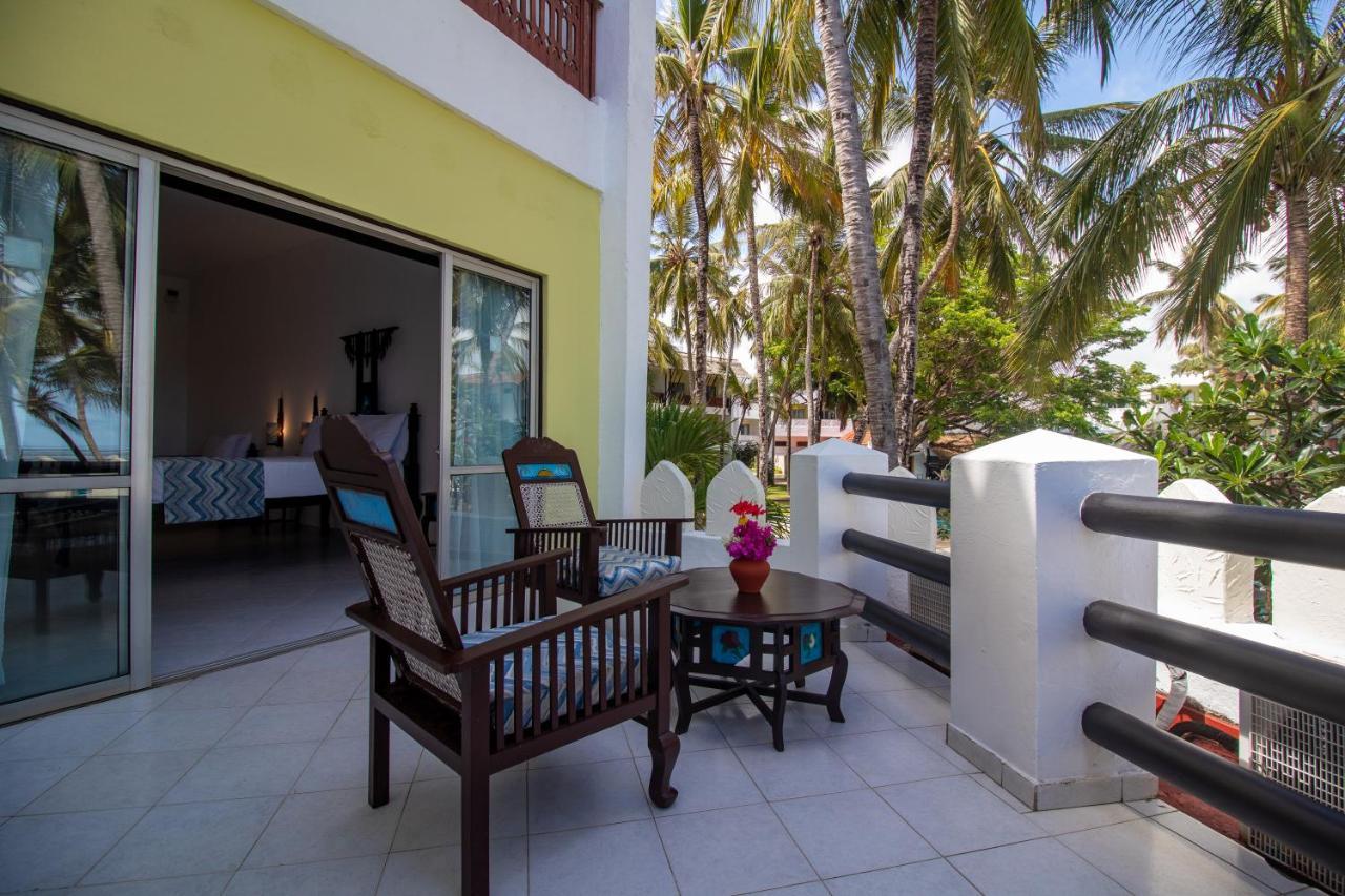 Bamburi Beach Hotel Exteriör bild