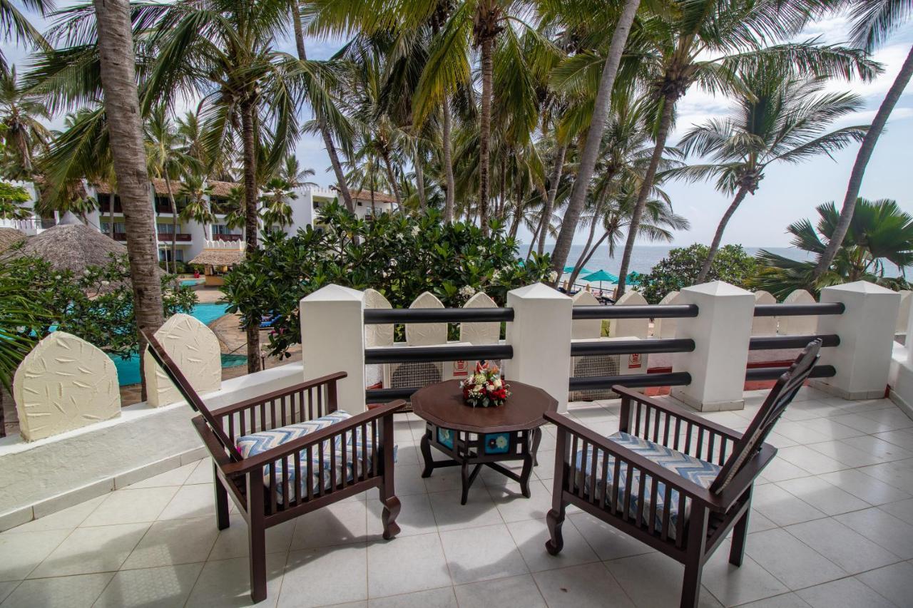 Bamburi Beach Hotel Exteriör bild