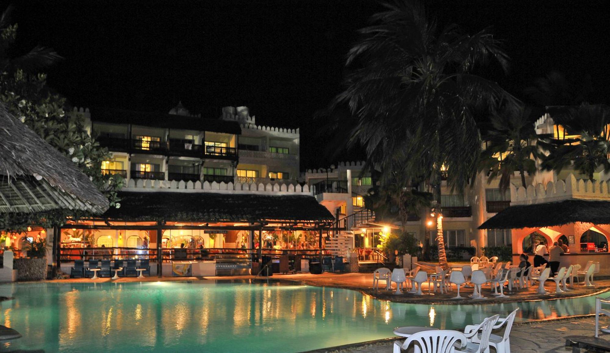 Bamburi Beach Hotel Exteriör bild