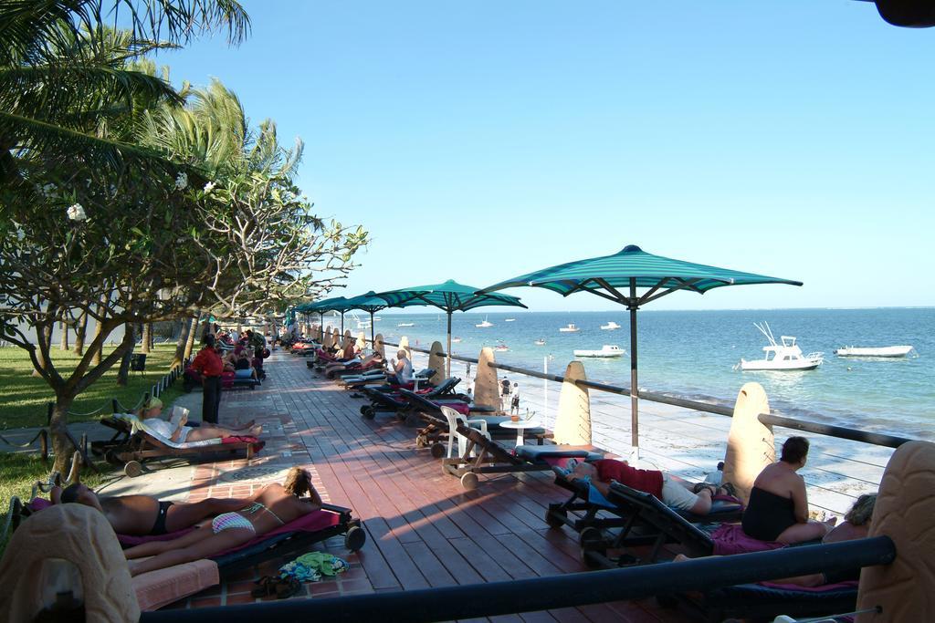 Bamburi Beach Hotel Exteriör bild