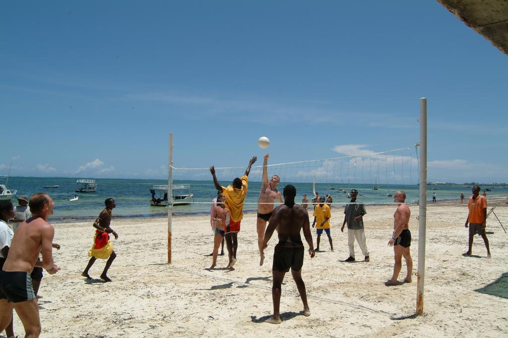 Bamburi Beach Hotel Exteriör bild