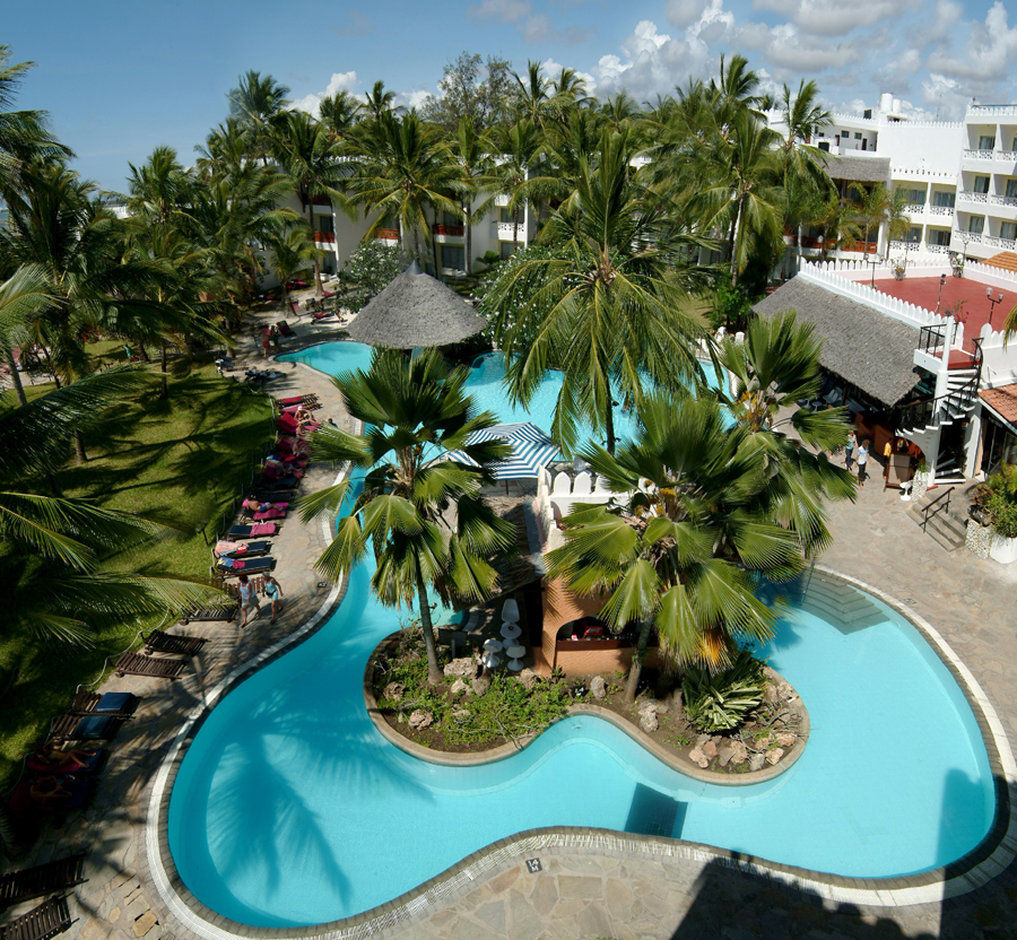 Bamburi Beach Hotel Exteriör bild