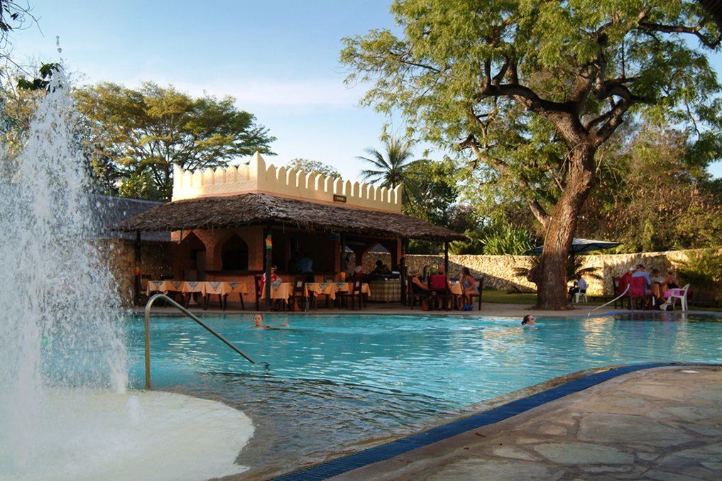 Bamburi Beach Hotel Exteriör bild